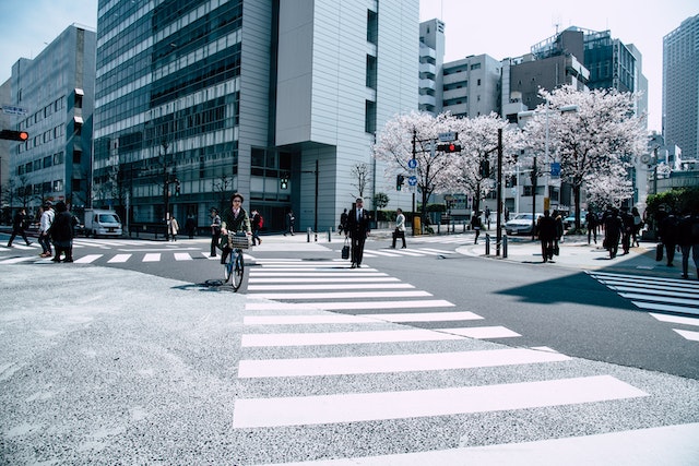 鞍山为何勤工俭学对在日本的留学生的职业生涯至关重要？